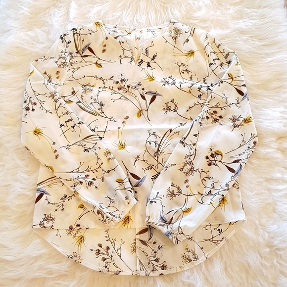 V Cut Floral Print Blouse - Picture 5 of 7